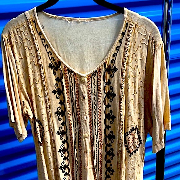 VINTAGE Inuit Patterns & Artwork, XLong, Adjustable Button up (cinch for dress) - Picture 4 of 9